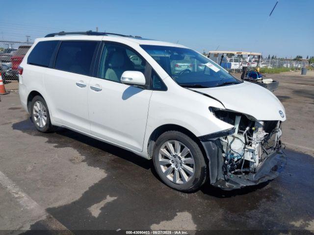  Salvage Toyota Sienna