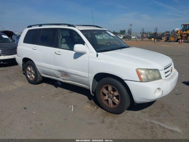 Salvage Toyota Highlander