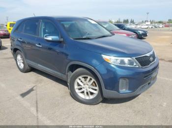  Salvage Kia Sorento