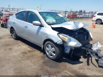  Salvage Nissan Versa