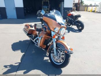  Salvage Harley-Davidson Flhtcui