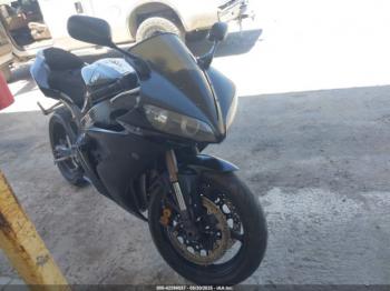  Salvage Yamaha Yzfr1