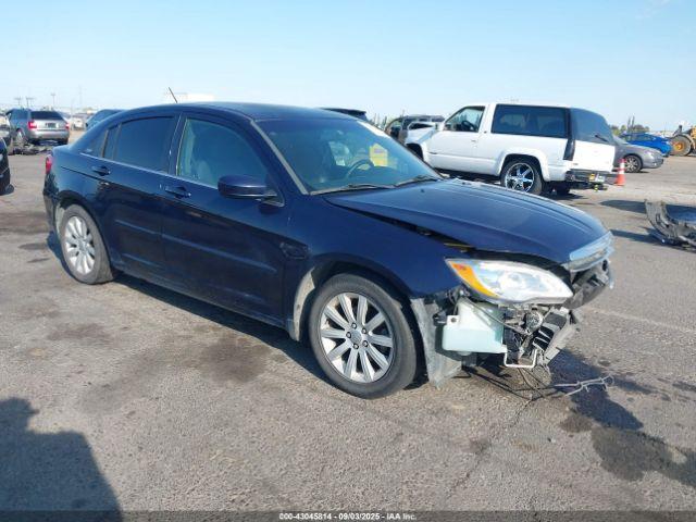  Salvage Chrysler 200