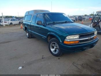  Salvage Chevrolet S-10
