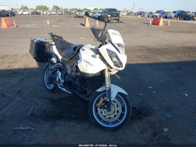  Salvage Triumph Motorcycle Tiger