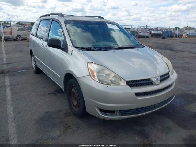  Salvage Toyota Sienna