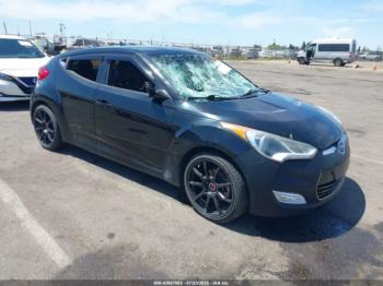  Salvage Hyundai VELOSTER