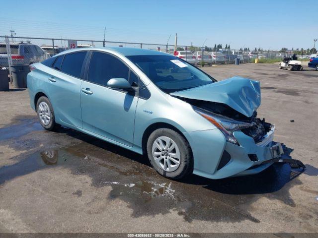  Salvage Toyota Prius