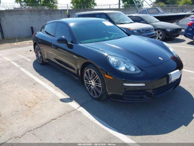  Salvage Porsche Panamera
