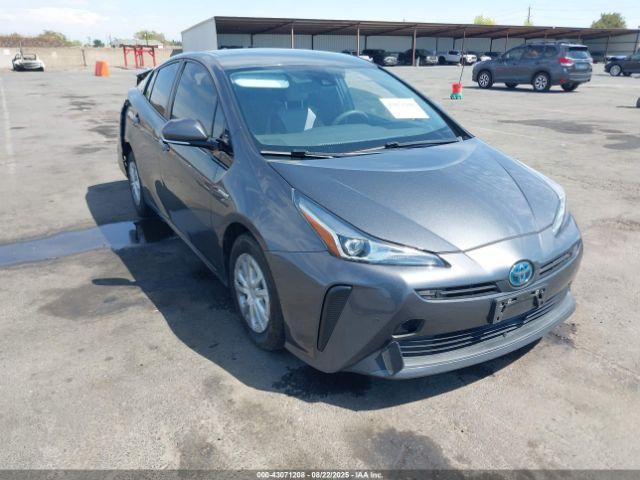  Salvage Toyota Prius