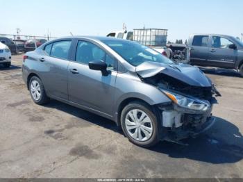  Salvage Nissan Versa