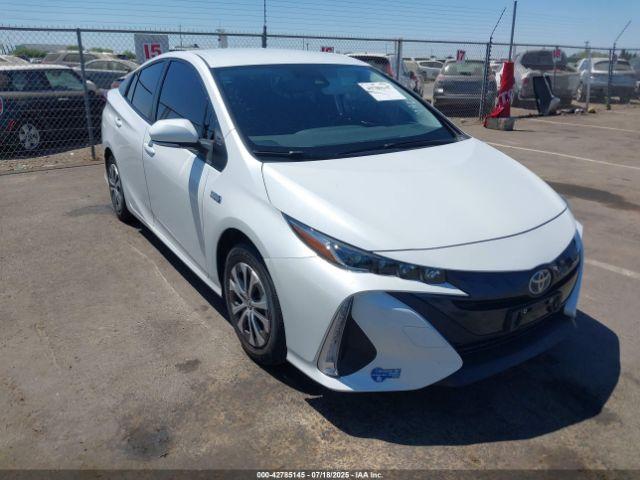  Salvage Toyota Prius Prime