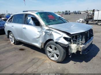  Salvage Toyota Highlander