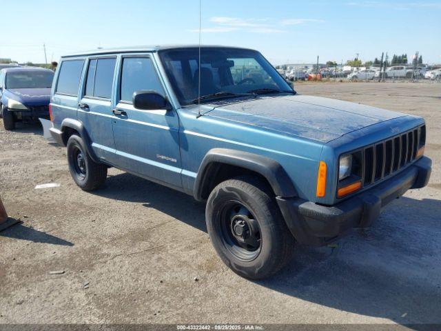  Salvage Jeep Cherokee