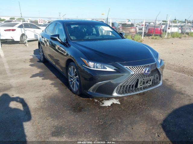  Salvage Lexus Es