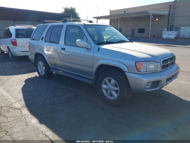  Salvage Nissan Pathfinder