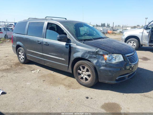  Salvage Chrysler Town & Country