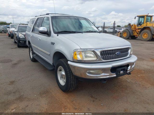  Salvage Ford Expedition