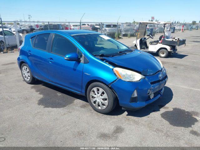  Salvage Toyota Prius c
