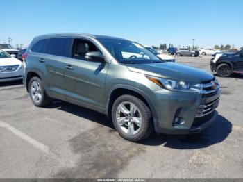  Salvage Toyota Highlander