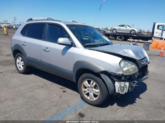  Salvage Hyundai TUCSON