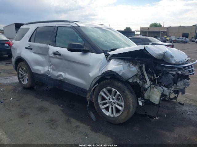  Salvage Ford Explorer
