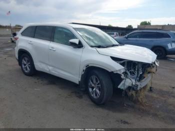  Salvage Toyota Highlander