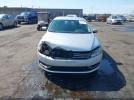 Volkswagen Passat 2.5l S Image 8