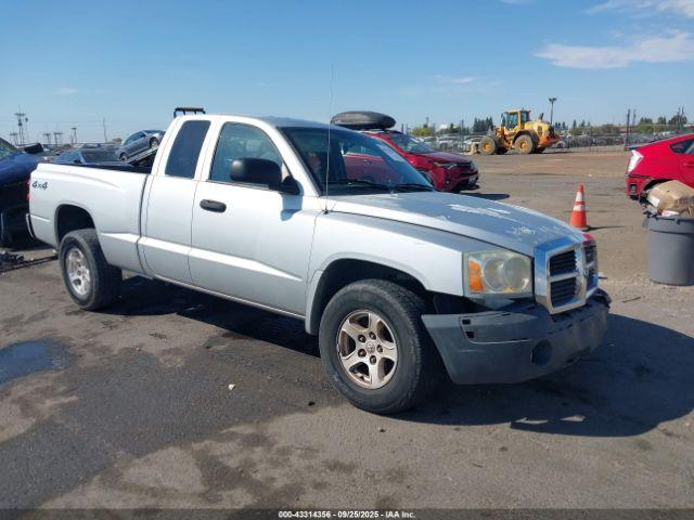  Salvage Dodge Dakota