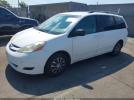 Toyota Sienna Le Image 4