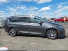 Chrysler Pacifica Pinnacle Image 13