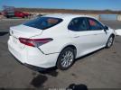 Toyota Camry Le Image 4