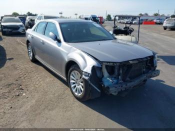  Salvage Chrysler 300