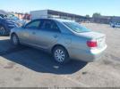 Toyota Camry Le Image 4