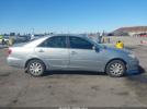 Toyota Camry Le Image 9