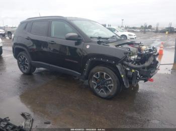  Salvage Jeep Compass