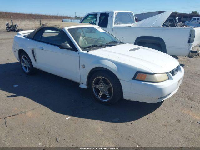  Salvage Ford Mustang