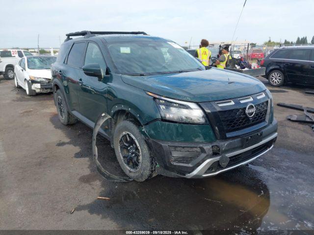  Salvage Nissan Pathfinder