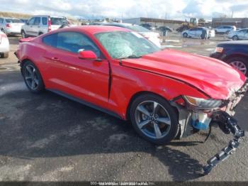  Salvage Ford Mustang