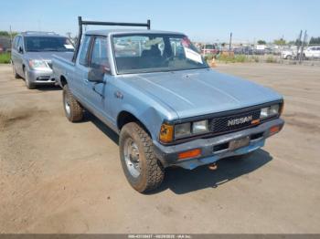  Salvage Datsun 720