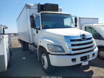  Salvage Hino 258 268