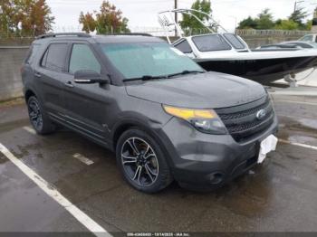  Salvage Ford Explorer
