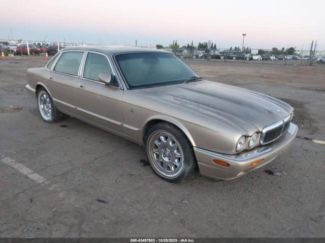  Salvage Jaguar XJ