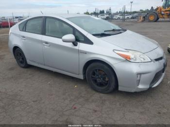  Salvage Toyota Prius