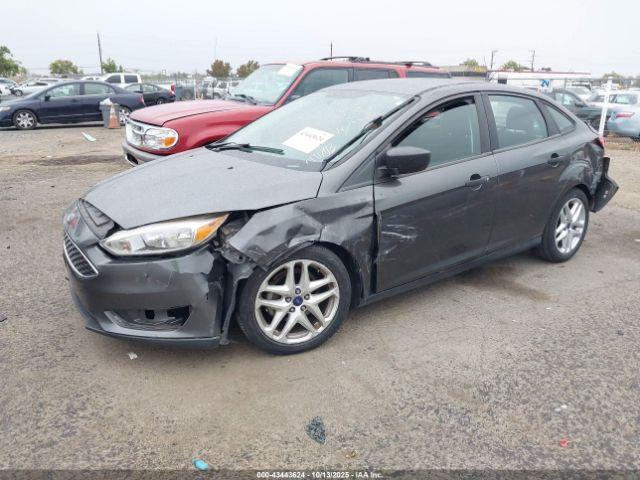 Ford Focus S Image 5