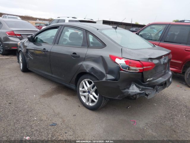 Ford Focus S Image 11