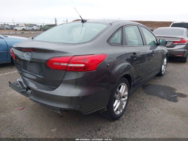 Ford Focus S Image 3