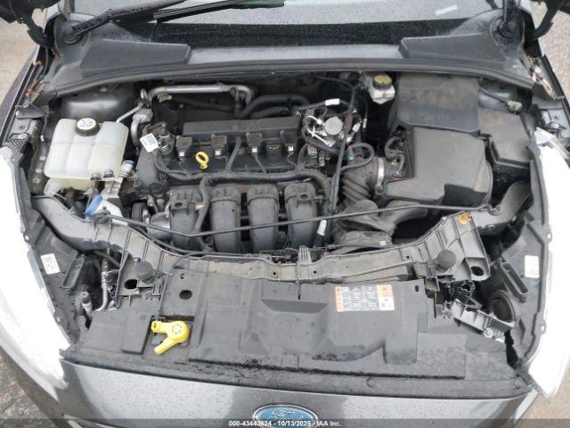 Ford Focus S Image 8