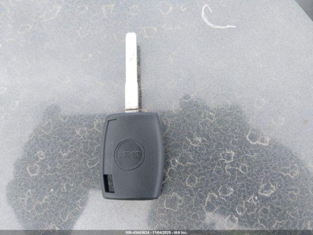 Ford Focus S Image 9