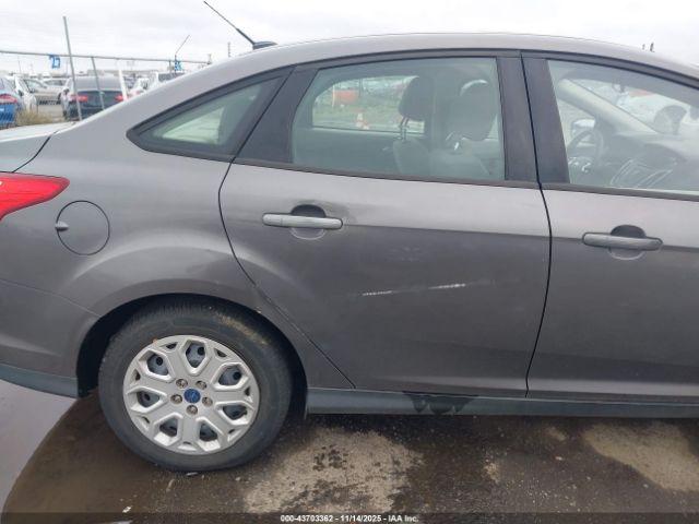 Ford Focus Se Image 6